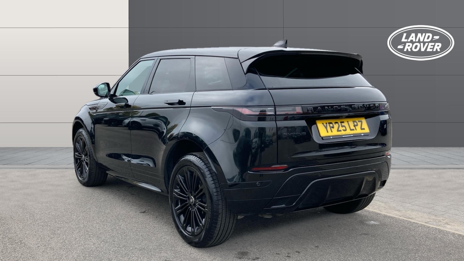 Used Land Rover Range Rover Evoque 2025 for sale - 76222092: Photo 2