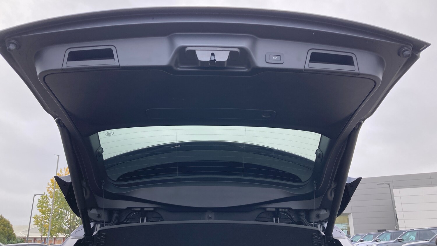 Used Land Rover Range Rover Evoque 2025 for sale - 76222092: Photo 27