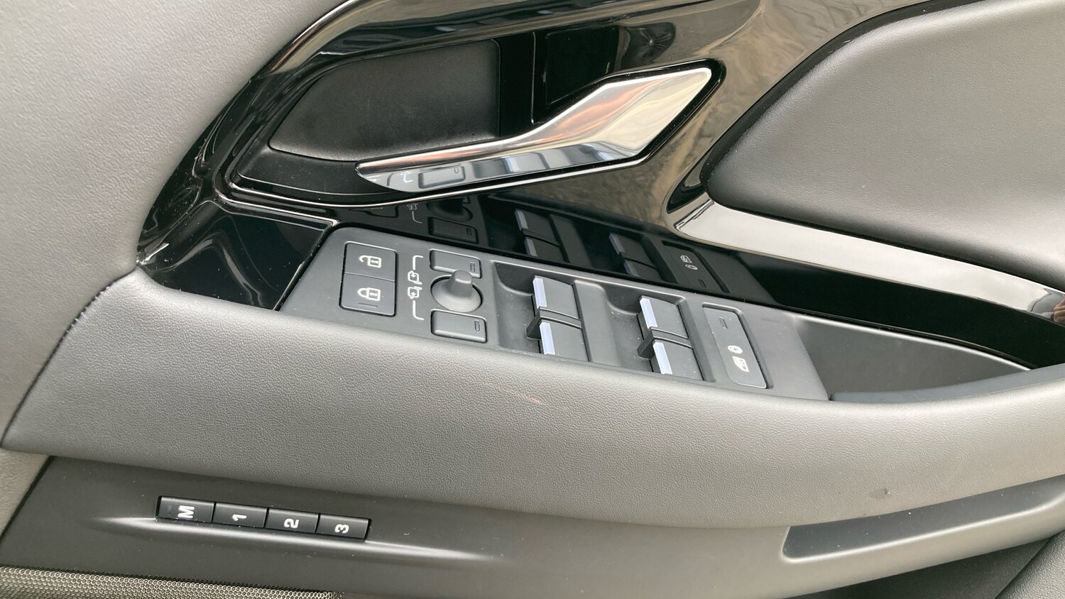 Used Land Rover Range Rover Evoque 2025 for sale - 76222092: Photo 45