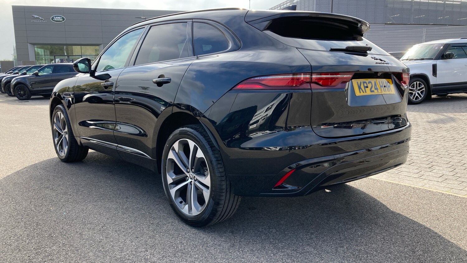 Used Jaguar F-Pace 2024 for sale - 76222093: Photo 40