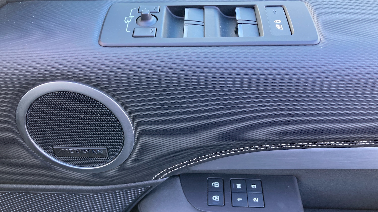 Used Land Rover Discovery 2024 for sale - 77116446: Photo 45