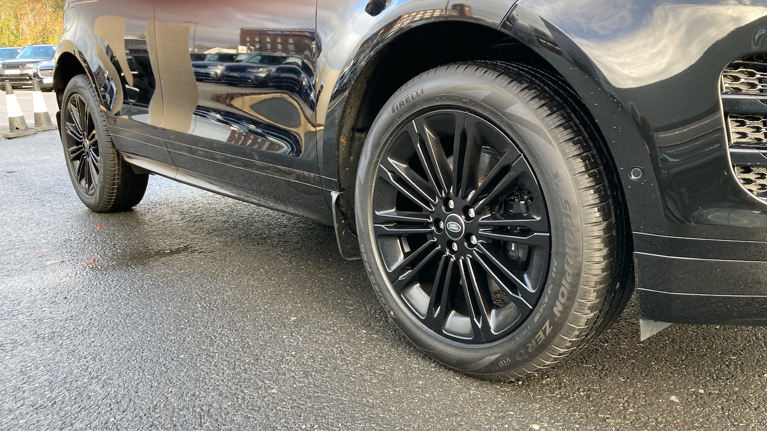 Used Land Rover Range Rover Evoque 2025 for sale - 77643627: Photo 34