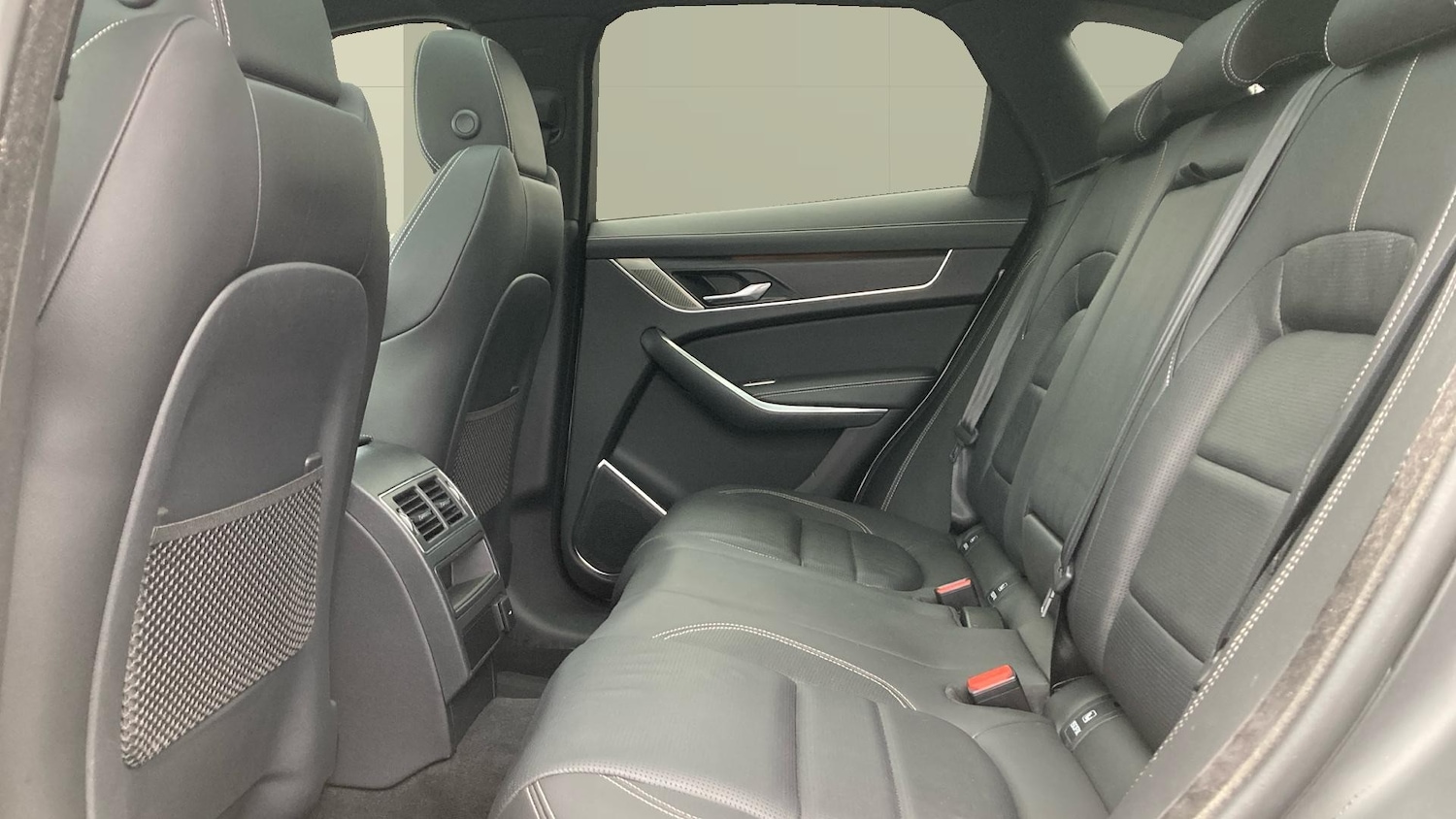 Used Jaguar F-Pace 2022 for sale - 77340269: Photo 4