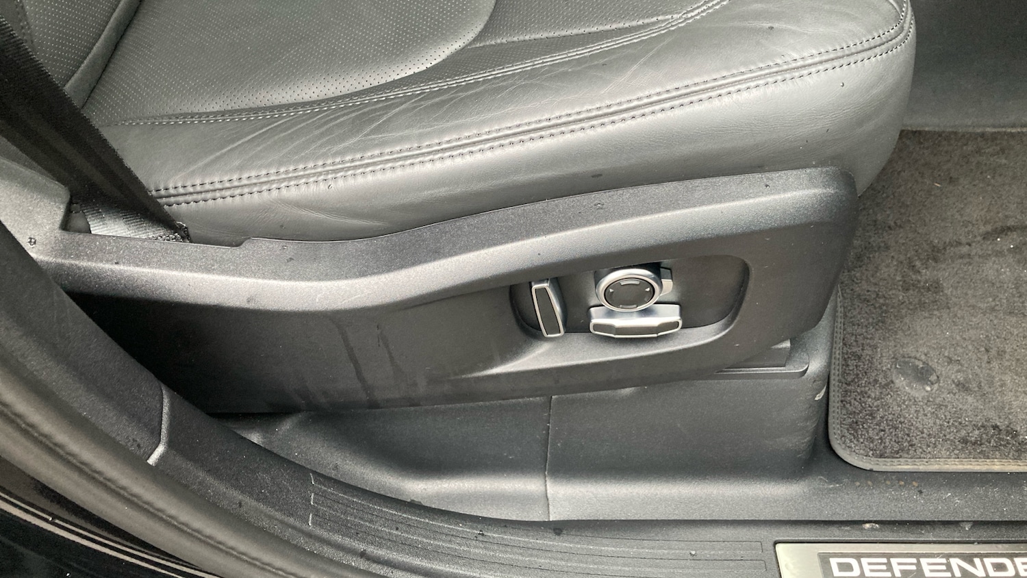 Used Land Rover Defender 2025 for sale - 77653506: Photo 21