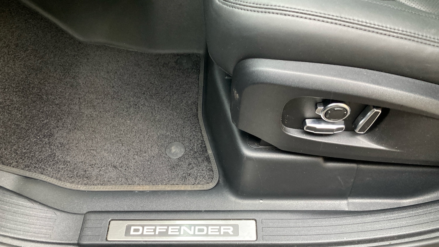 Used Land Rover Defender 2025 for sale - 77653506: Photo 44