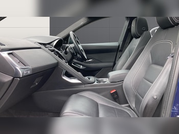 Used Jaguar E-Pace 2022 for sale - 75346322: Photo