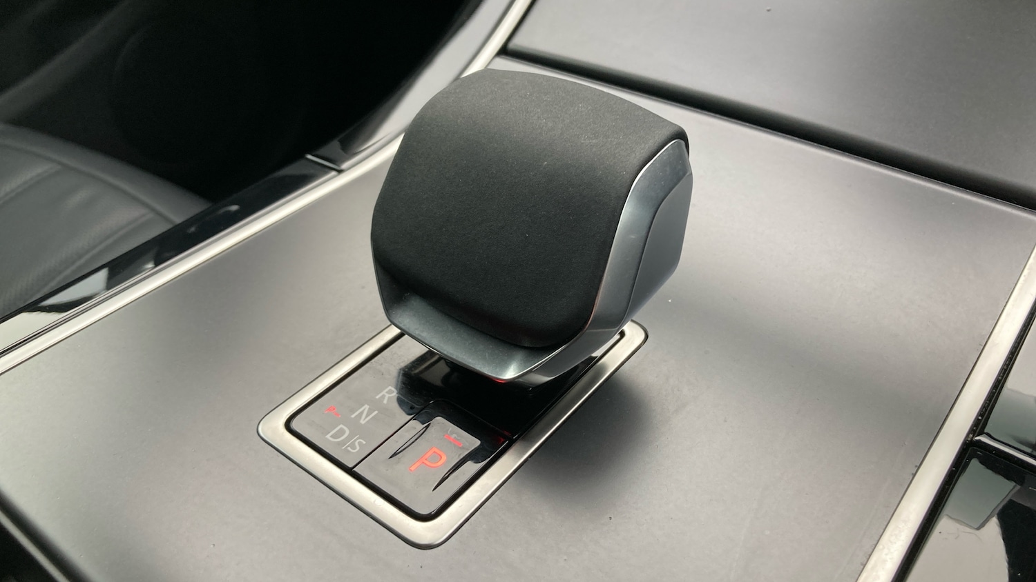 Used Land Rover Range Rover Evoque 2025 for sale - 77687366: Photo 13