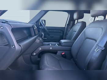 Used Land Rover Defender 2025 for sale - 78028507: Photo