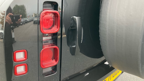 Used Land Rover Defender 2022 for sale - 76287146: Photo 19
