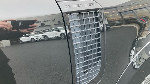 Used Land Rover Defender 2022 for sale - 76287146: Photo 24