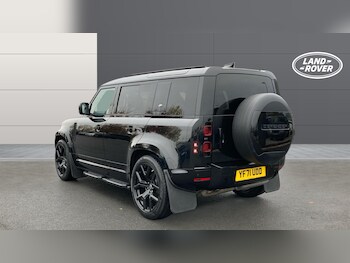 Used Land Rover Defender 2022 for sale - 76287146: Photo 2