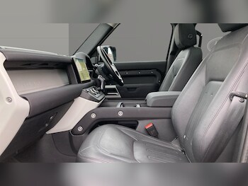 Used Land Rover Defender 2022 for sale - 76287146: Photo 3