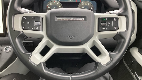 Used Land Rover Defender 2022 for sale - 76287146: Photo 44