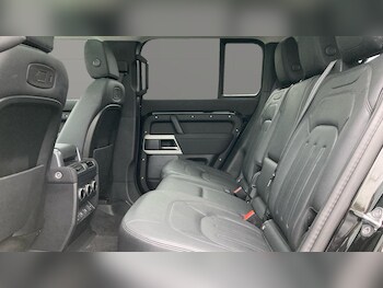 Used Land Rover Defender 2022 for sale - 76287146: Photo 4