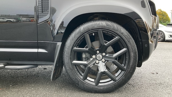 Used Land Rover Defender 2022 for sale - 76287146: Photo 8
