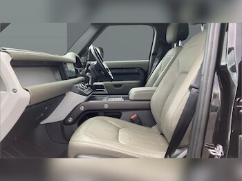 Used Land Rover Defender 2021 for sale - 78929649: Photo