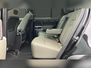 Used Land Rover Defender 2021 for sale - 78929649: Photo