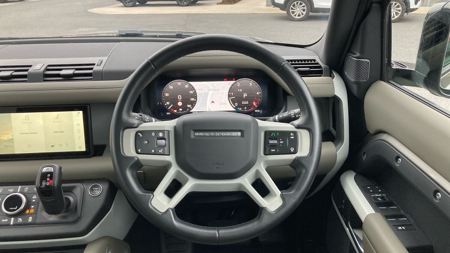 Used Land Rover Defender 2023 for sale - 76234624: Photo 15