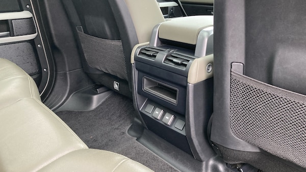 Used Land Rover Defender 2023 for sale - 76234624: Photo 18