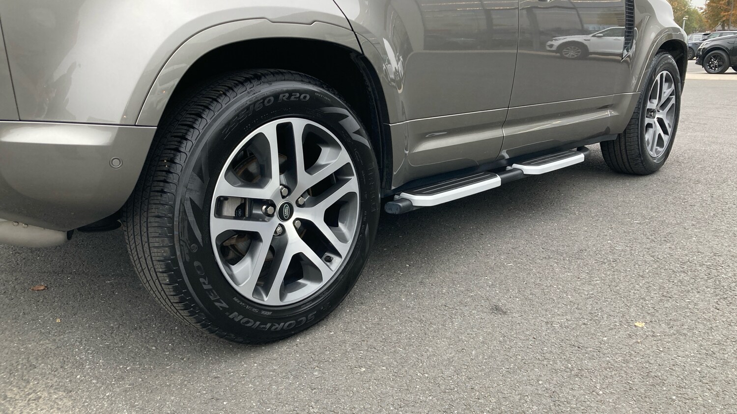 Used Land Rover Defender 2023 for sale - 76234624: Photo 37