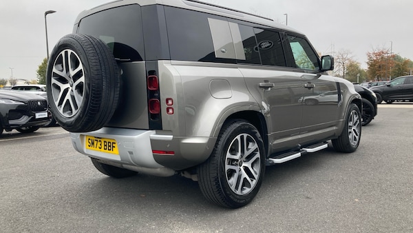 Used Land Rover Defender 2023 for sale - 76234624: Photo 38