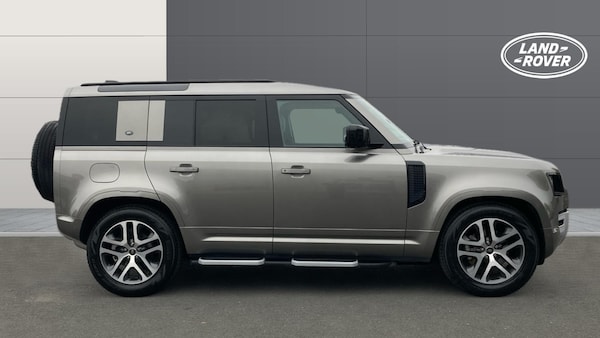 Used Land Rover Defender 2023 for sale - 76234624: Photo 5