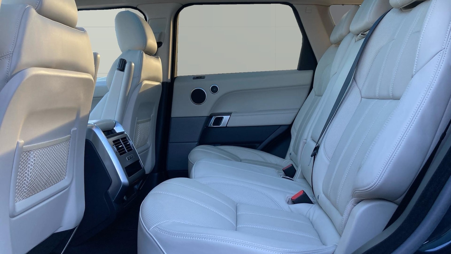 Used Land Rover Range Rover Sport 2017 for sale - 76960622: Photo 4