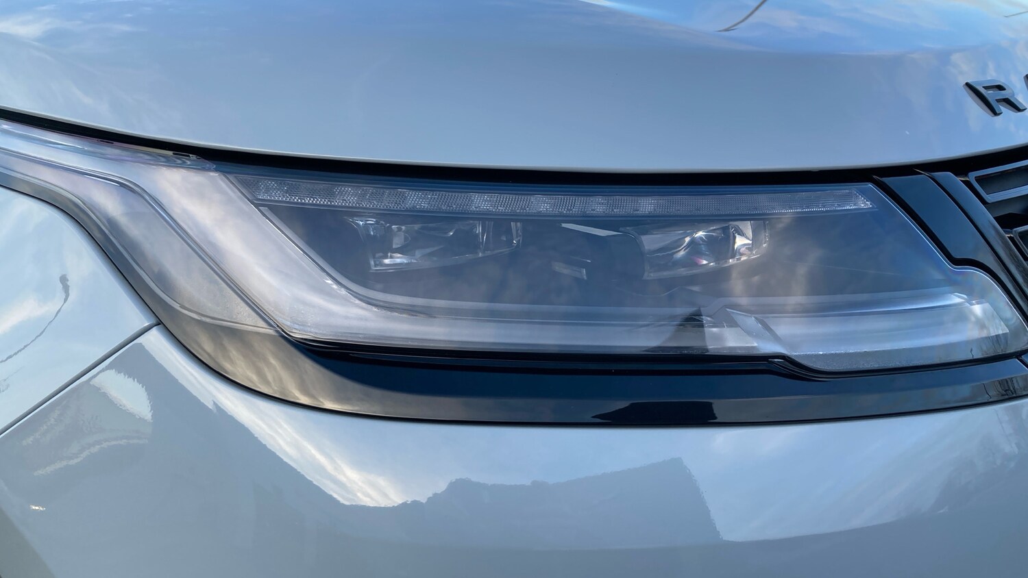 Used Land Rover Range Rover Velar 2025 for sale - 77354210: Photo 17