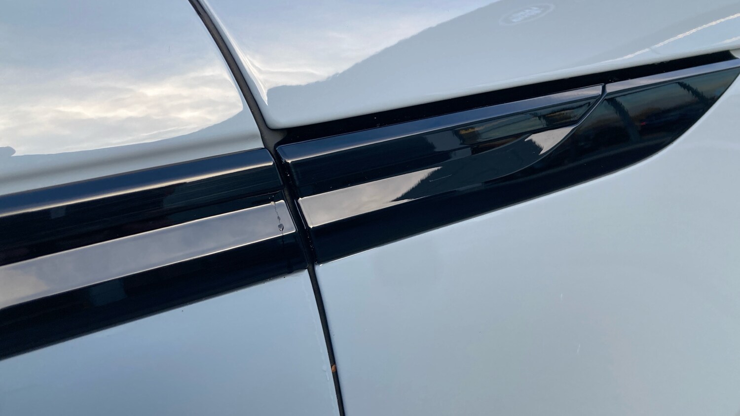 Used Land Rover Range Rover Velar 2025 for sale - 77354210: Photo 24