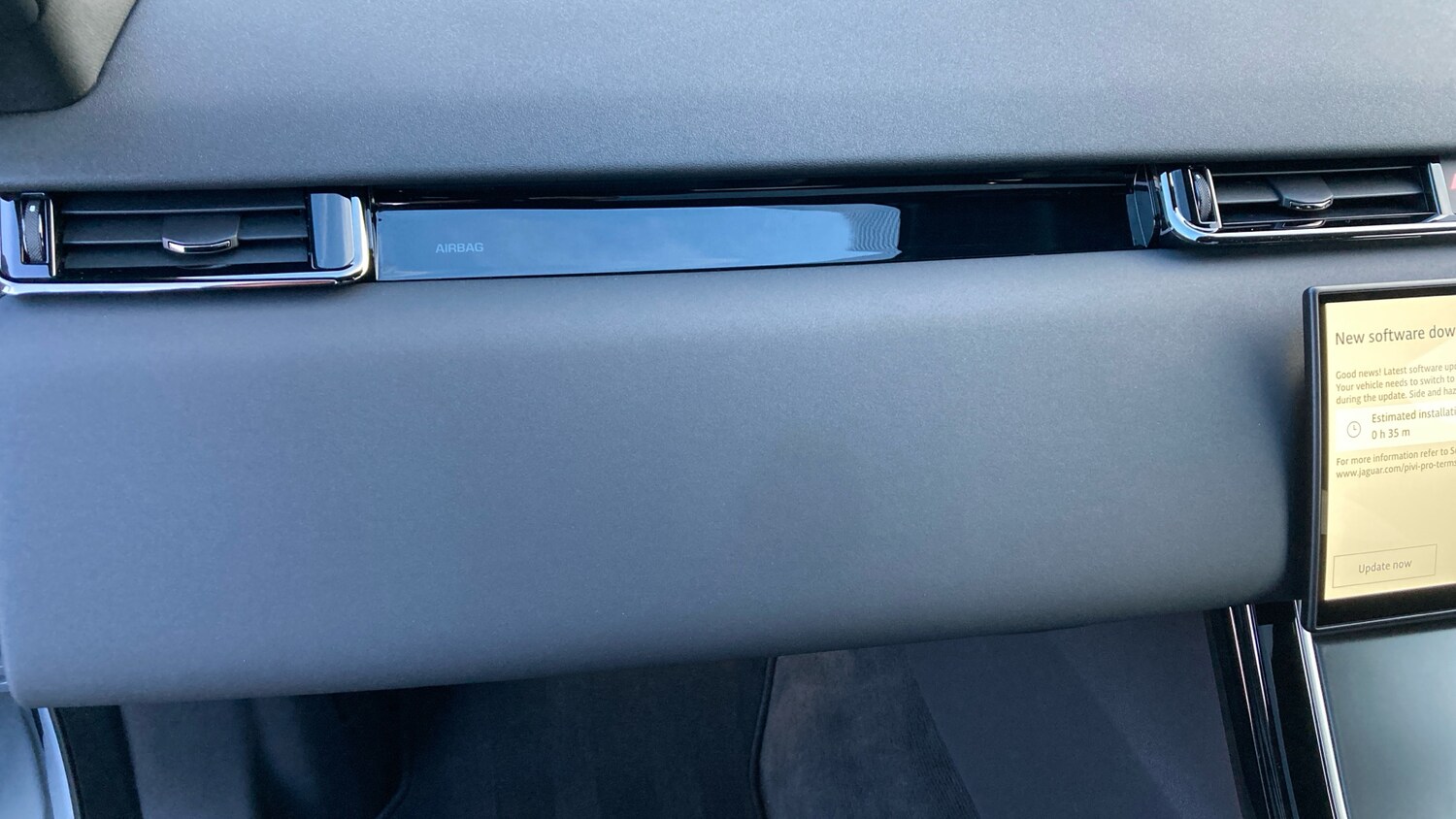 Used Land Rover Range Rover Velar 2025 for sale - 77354210: Photo 26