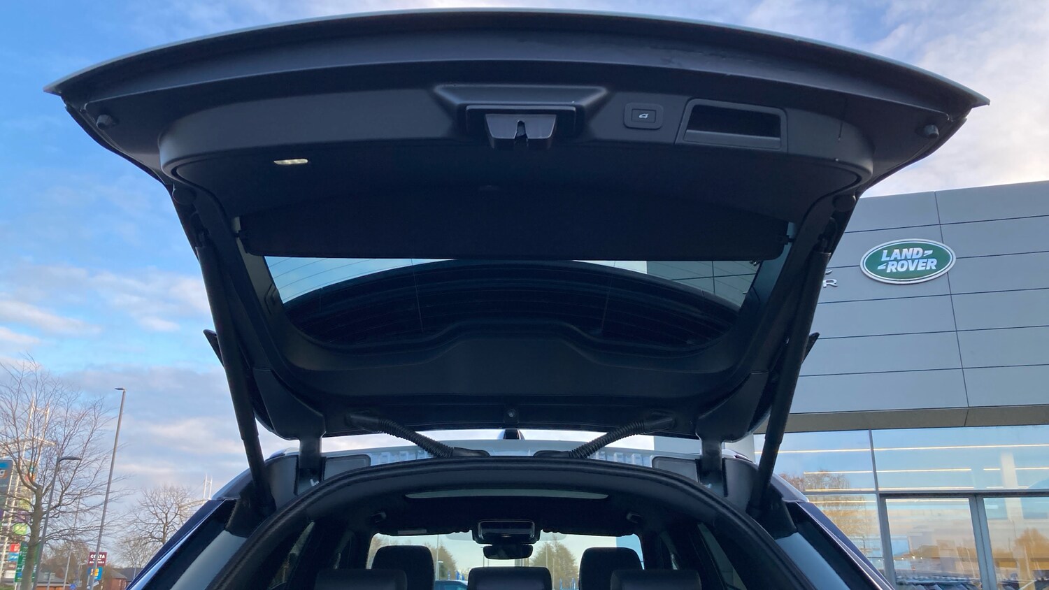 Used Land Rover Range Rover Velar 2025 for sale - 77354210: Photo 27