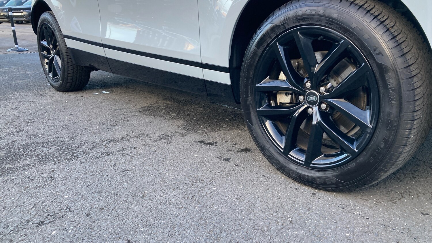 Used Land Rover Range Rover Velar 2025 for sale - 77354210: Photo 34