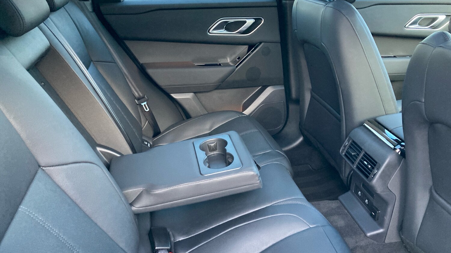 Used Land Rover Range Rover Velar 2025 for sale - 77354210: Photo 42