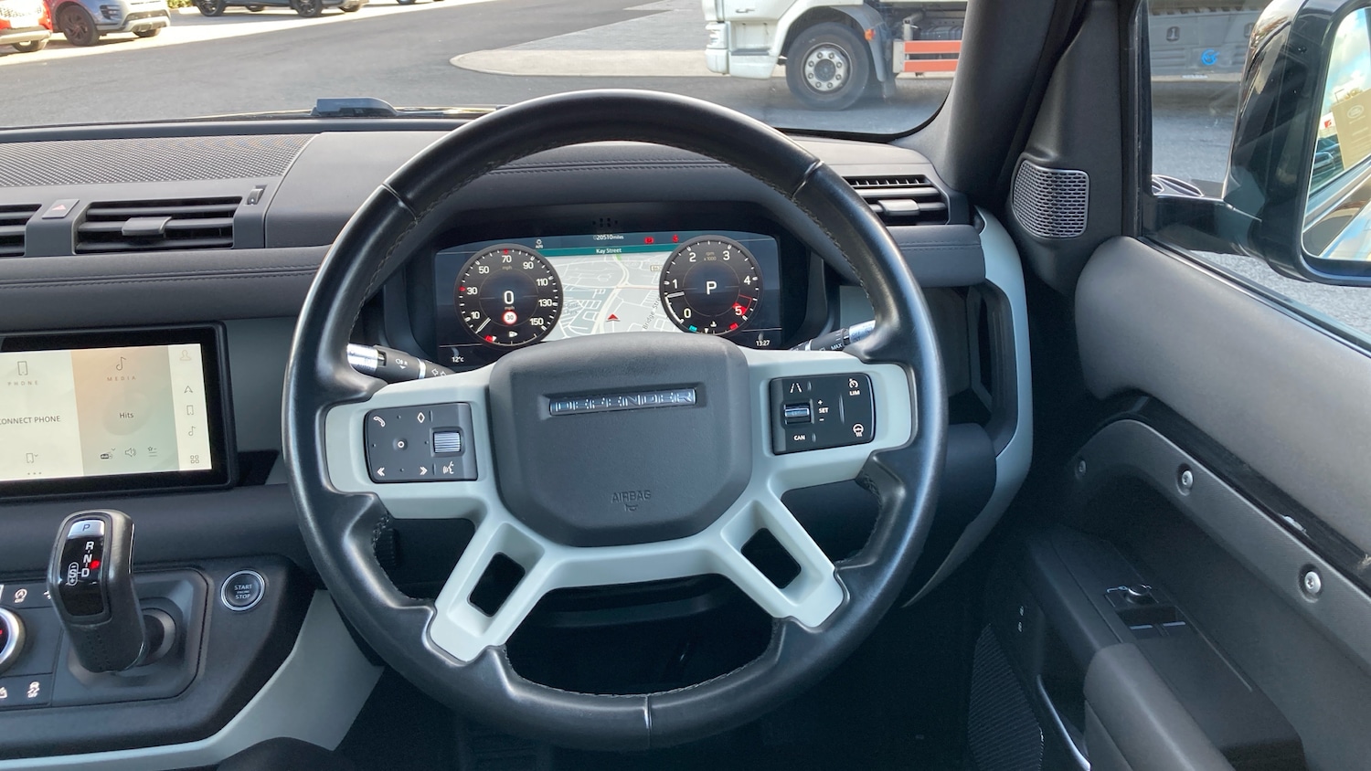 Used Land Rover Defender 2021 for sale - 76580628: Photo 15