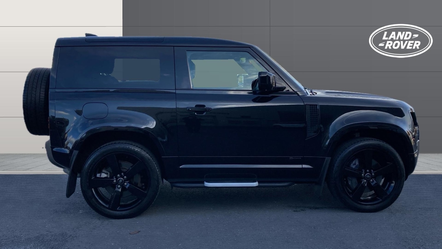 Used Land Rover Defender 2021 for sale - 76580628: Photo 5