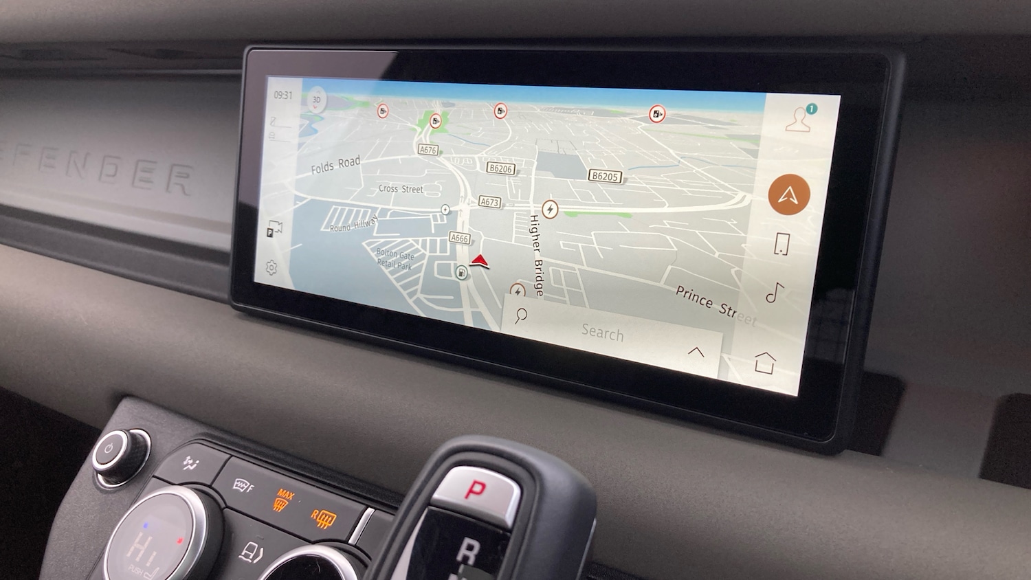 Used Land Rover Defender 2022 for sale - 76782520: Photo 11