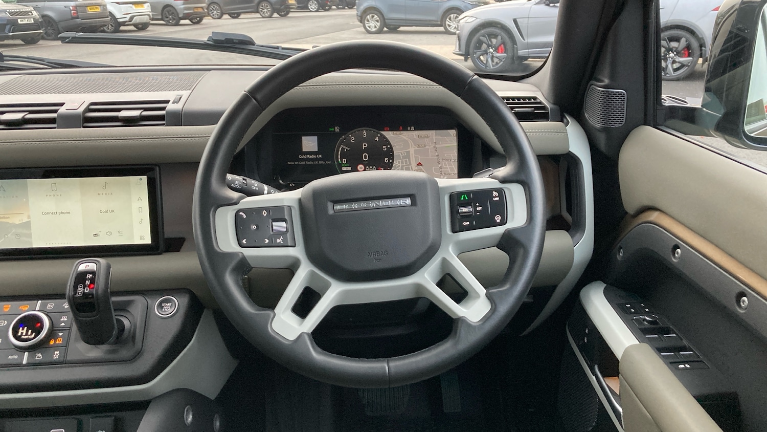 Used Land Rover Defender 2022 for sale - 76782520: Photo 15