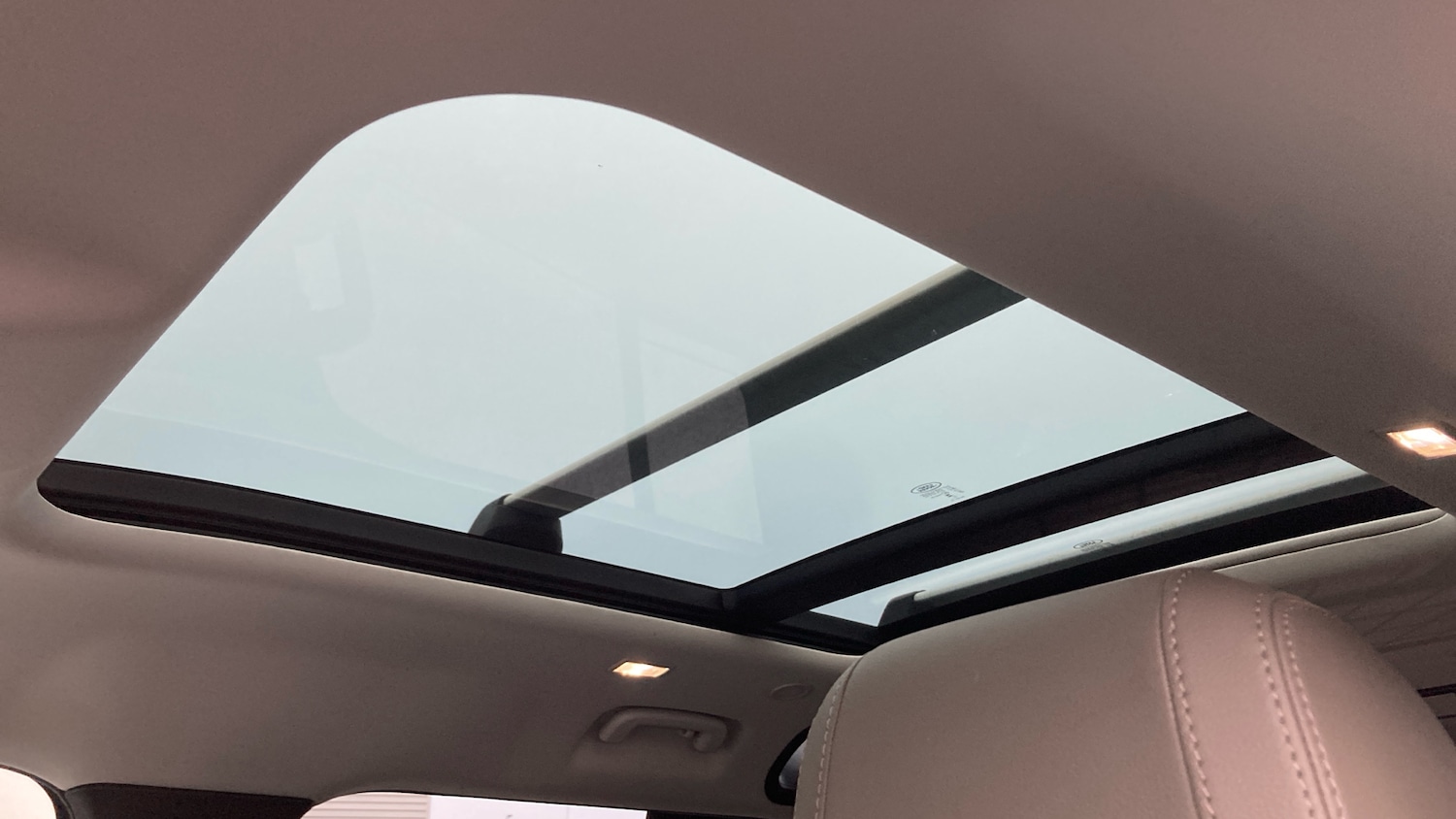 Used Land Rover Defender 2022 for sale - 76782520: Photo 21