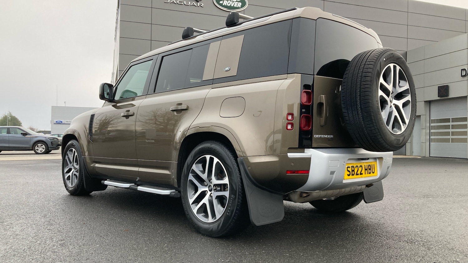 Used Land Rover Defender 2022 for sale - 76782520: Photo 40