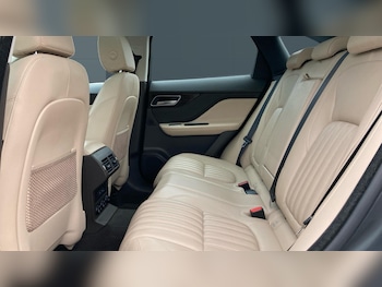 Used Jaguar F-Pace 2017 for sale - 76452635: Photo