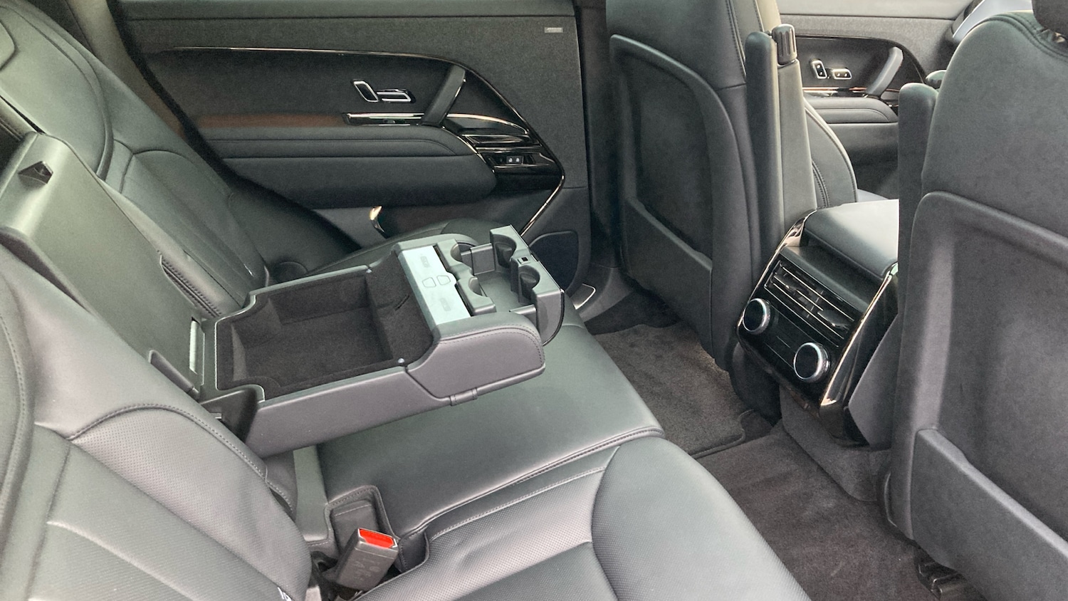 Used Land Rover Range Rover Sport 2024 for sale - 76818710: Photo 43