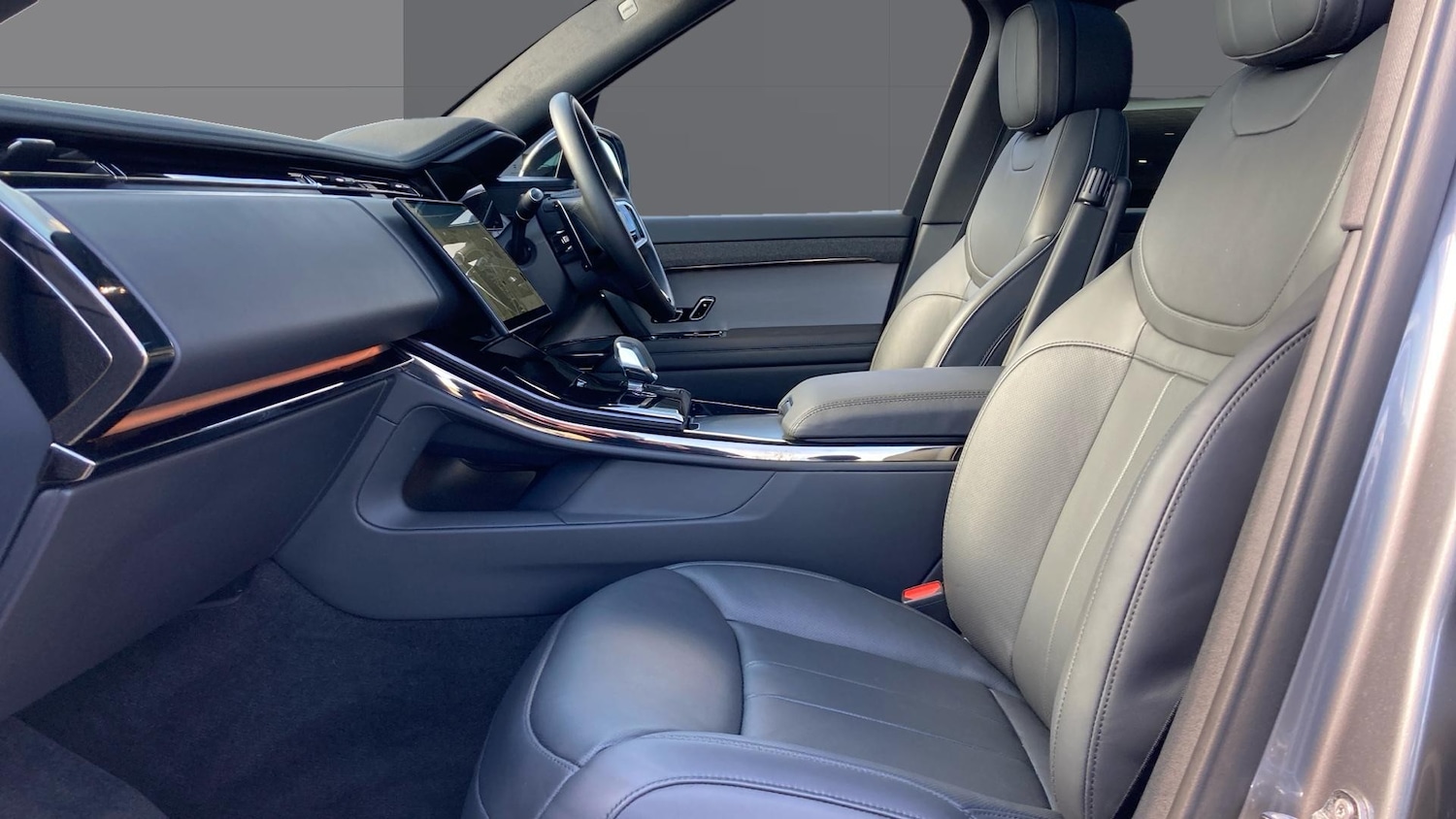 Used Land Rover Range Rover Sport 2024 for sale - 76299746: Photo 3