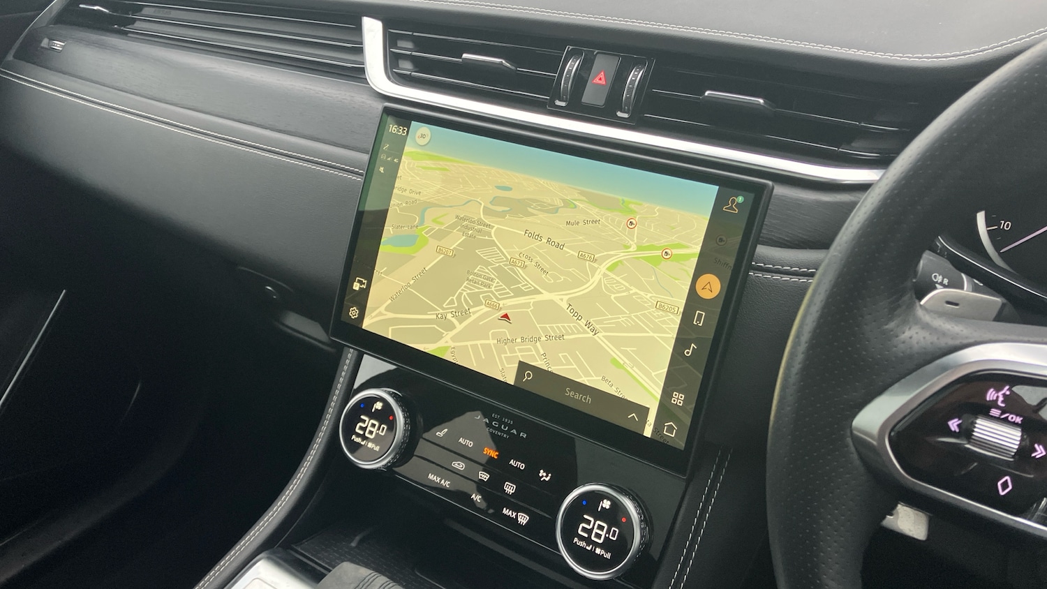 Used Jaguar F-Pace 2022 for sale - 77619722: Photo 11