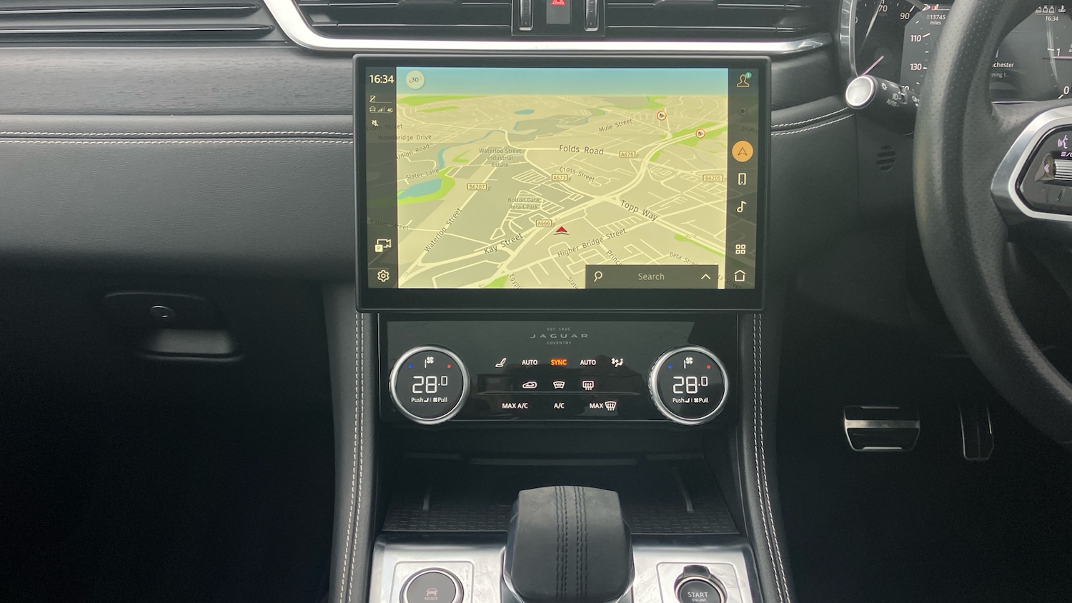 Used Jaguar F-Pace 2022 for sale - 77619722: Photo 14