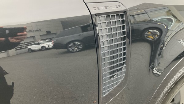 Used Land Rover Defender 2024 for sale - 76222091: Photo 24