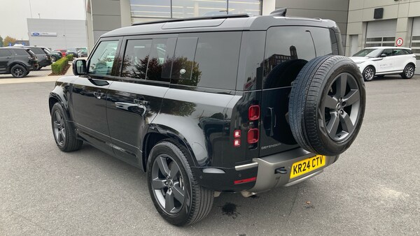 Used Land Rover Defender 2024 for sale - 76222091: Photo 40