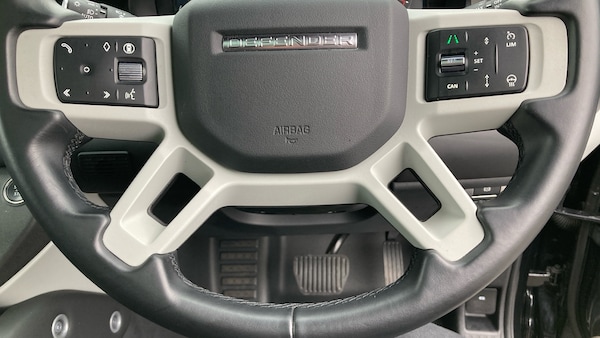 Used Land Rover Defender 2024 for sale - 76222091: Photo 44
