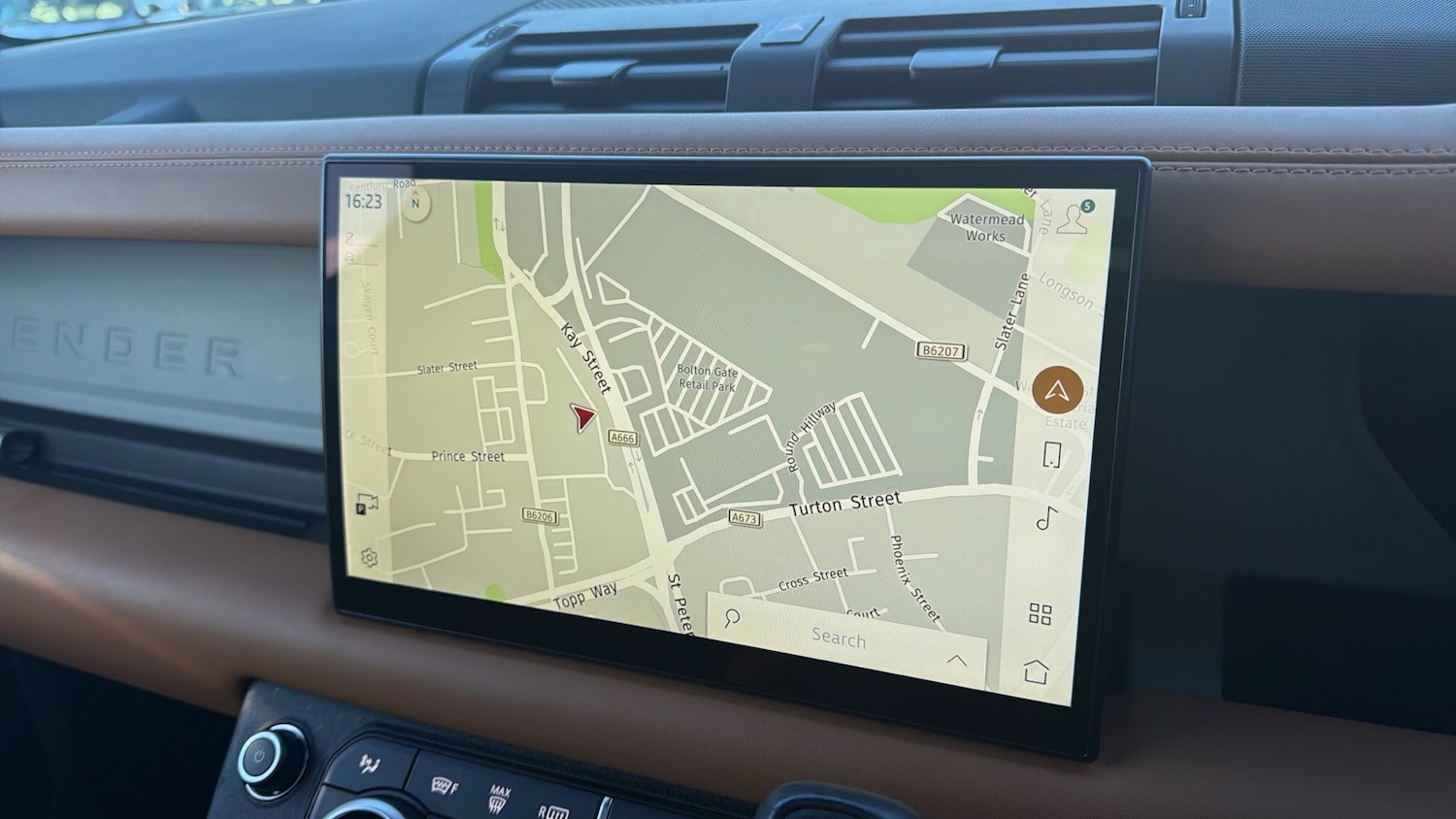 Used Land Rover Defender 2023 for sale - 78028478: Photo 11