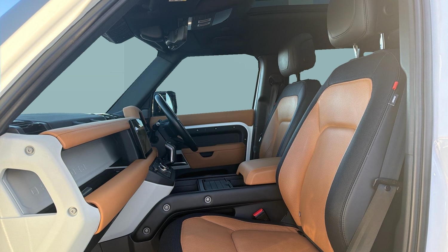 Used Land Rover Defender 2023 for sale - 78028478: Photo 3