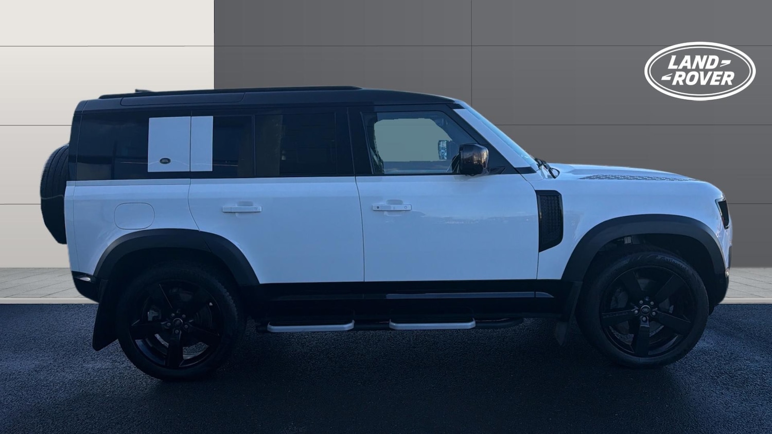 Used Land Rover Defender 2023 for sale - 78028478: Photo 5